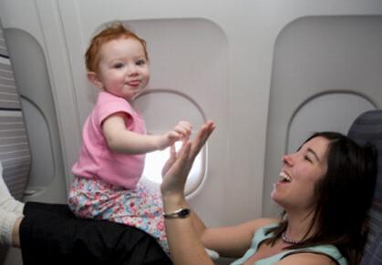 婴儿没有身份证怎样买飞机票?订机票网站有哪些？